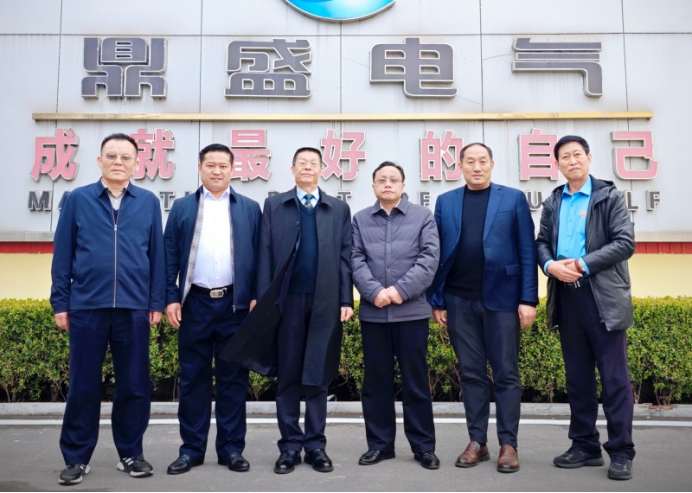 两会精神领航 十五五谋篇布局 新时代党建引领走基层赋能民企0021475